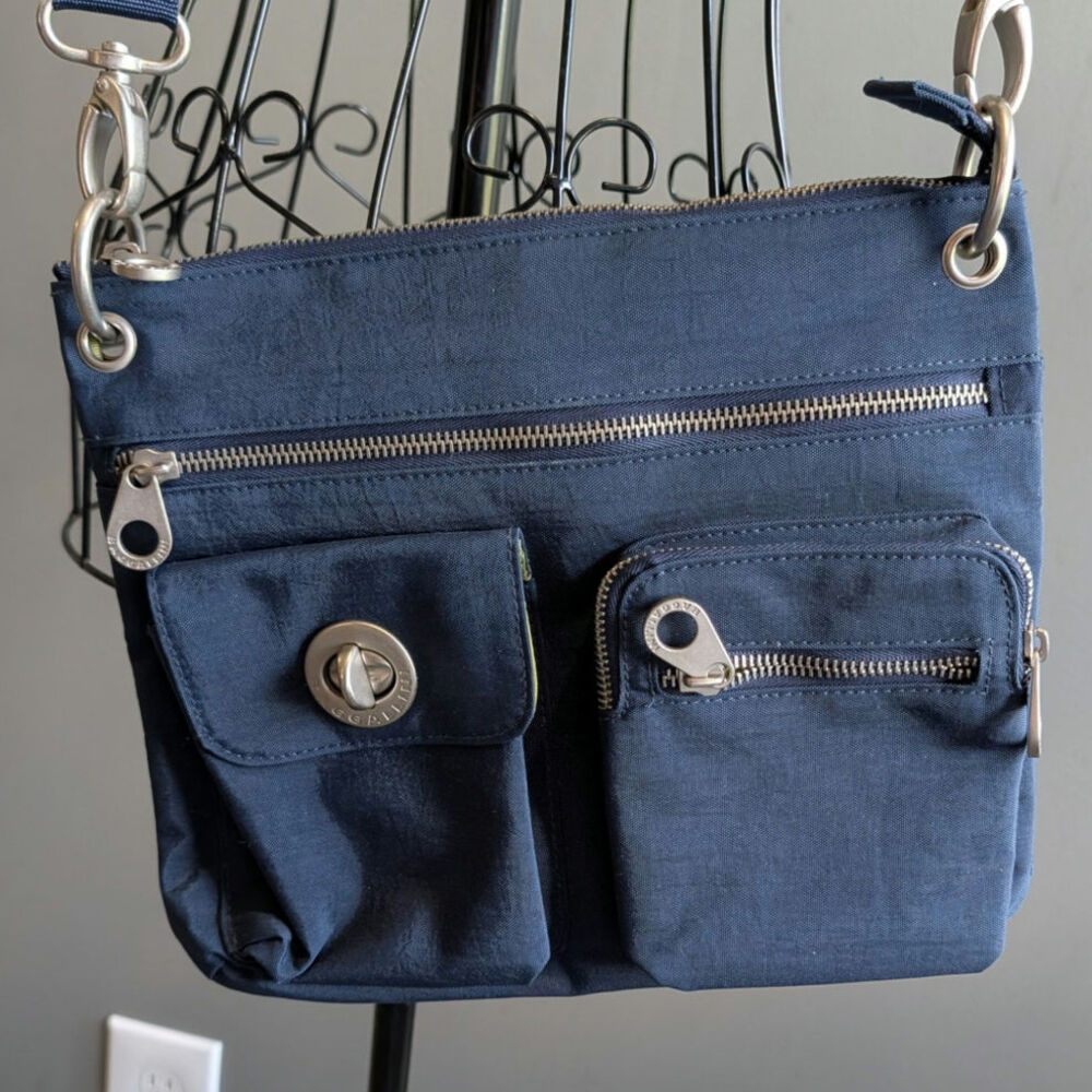 Baggallini Sydney Crossbody Bag Purse Navy Blue